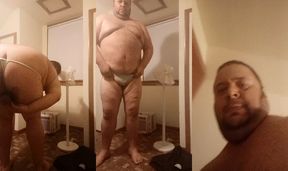 Mofo2121 shaking it in panties