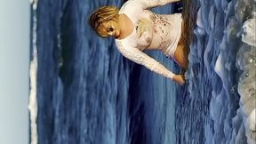 O boy pauzudo com a rola grossa fodeu minha buceta de quatro..