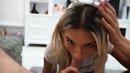 Blonde College Teen Gets Huge Amateur Facial After Halloween Party