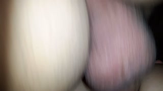 AMATEUR FUCK HIS WIFE AND CUM ON HER ASS