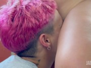 ¿MI FANTASÍA?, que me des un oral en el balcón.