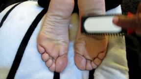 Macarena´s tired sweaty and very ticklish feet