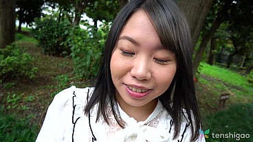 Chubby Japanese amateur teen get a huge creampie in her Asian pussy