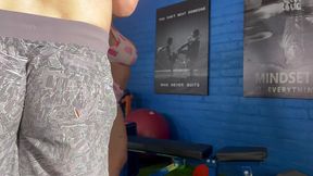huge butt sexy latina kiara mia gym in los angeles