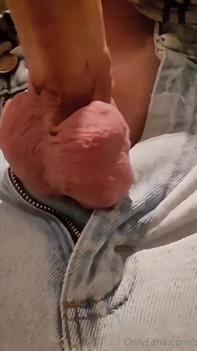 Sixxbig Big Cock Delivers Massive Amounts of Cum Sauce for His Guests