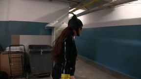 Batgirl gets Frozen solid and put on display 2