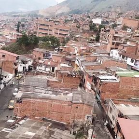 friend invites me to her house in the Colombian favelas