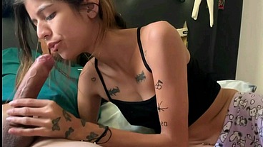 Adicción al semen cutie quiere más 🥵