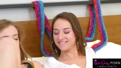 Andi Rose and Haley Reed heat up the bedroom with mutual oral and scissoring in high heels