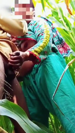 Hot Threesome hard fucking in outdoor   Clip 2