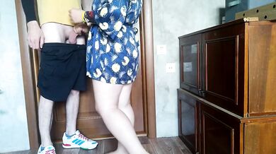 Gives a pizza delivery guy a handjob instead of a tip