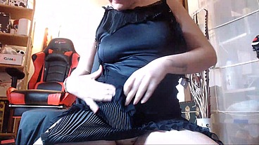 Sexy Italian milf destroys her favorite dress 4K