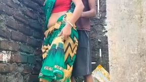 Bengali Bhabi outdoor mms