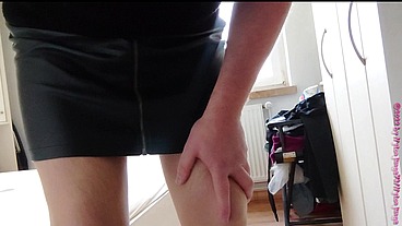 Nylonjunge testet neue Windeln ** Anziehen DWT **