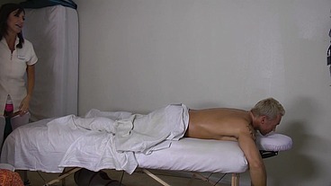 Naughty massage Tara Holiday
