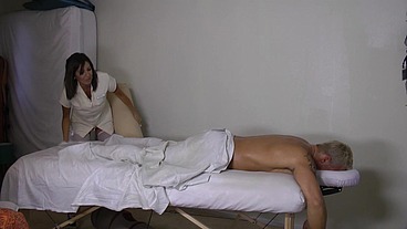 Naughty massage Tara Holiday