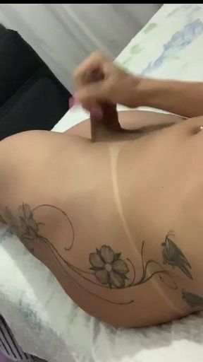 A Nice Wank During Lunchtime.