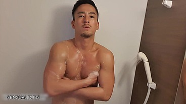 Twink Bareback Sex with Japanese Man