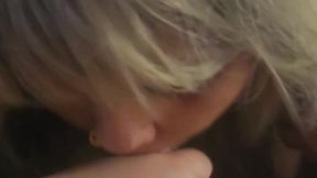 Real couple's funny deepthroat contest in Beetlejuice costumes