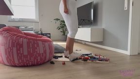 Sneaker-Girl Mia Moon - Inflatable Chair Crush