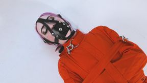 Chloë & Trinity's Straitjacket Escape