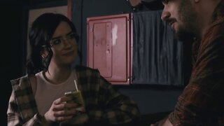 Pegging session for a bartender with a big juicy booty