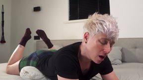 Desperate Pillow Humping and Flexing - Jaq Quicksilver Grinds and Cums While Showing off All Their Muscles