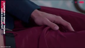 Sneak Peek S03x01 International College