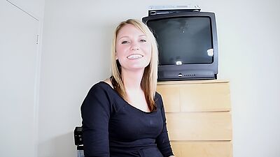 POVLife - Blonde Girlfriend's (Jordan Denae) First Sex Tape