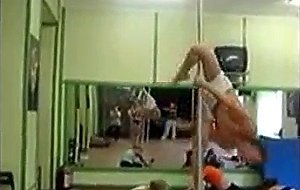 Pole-acrobat