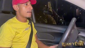putaria dentro do carro do uber no centro de sao paulo