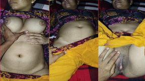 DESI VILLAGE GIRL ENJOYING SEX IN BED