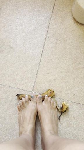 Banana Toe Sundae