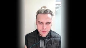 O ROSTO FUDIDO DO CONTENTE