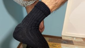 Earl Smile - Hairy Body with Thick Black Winter Socks