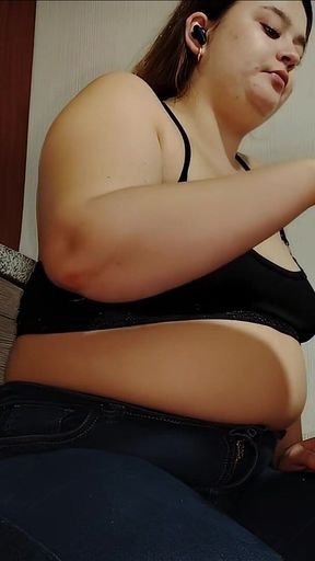 Nicole's Epic Fried Chicken Stuffing Session