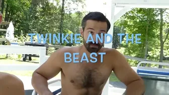 Twink Kie Barebacks with Muscular Teaser Stud