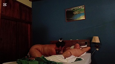 Me follo a mi madrastra en hotel