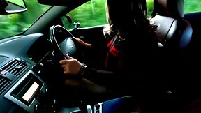 Kellcd2022 crossdressing and peeing panties during evening drive