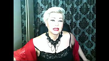 A mature whore, a webcam model, sucks her husband&rsquo_s dick after private sessions with strangers.!. (16)