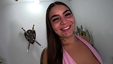 Ted metendo muito no rabo da novinha e encheu a buceta de porra - Gi Alvilez