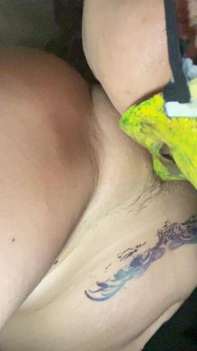 In a swimsuit seduces her stepbrother