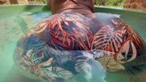 STEAMY HOT TUB FARTS!!! TABBYEBONY