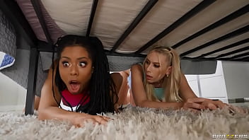 Two Thirsty Bimbos Get Stuck &amp_ Fucked Kira Noir, Kay Lovely, Chloe Surreal / Brazzers/ Enter XVPROMO on official site for discount