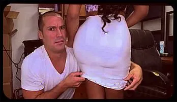 Ebony MILF Jayla Foxx Gets Pounded Outdoors by Hung Stud