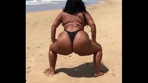 Gordinha rabuda dan&ccedil_ando funk