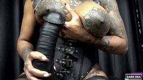 the kinky slut queen  dark dea  rides the huge centaur xl filling her pussy with lots of yellow cum part 1/3  hankey stoys  (extreme insertion-femdom-fetish) (