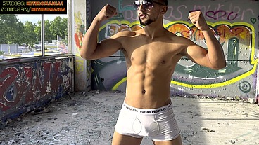 Arab Hunk Gringo Trains Hard And Cums Harder
