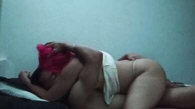 Convencí al novio de mi amiga para hacer mi primer video