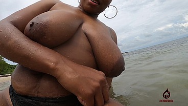 Honey Put beach cool Off